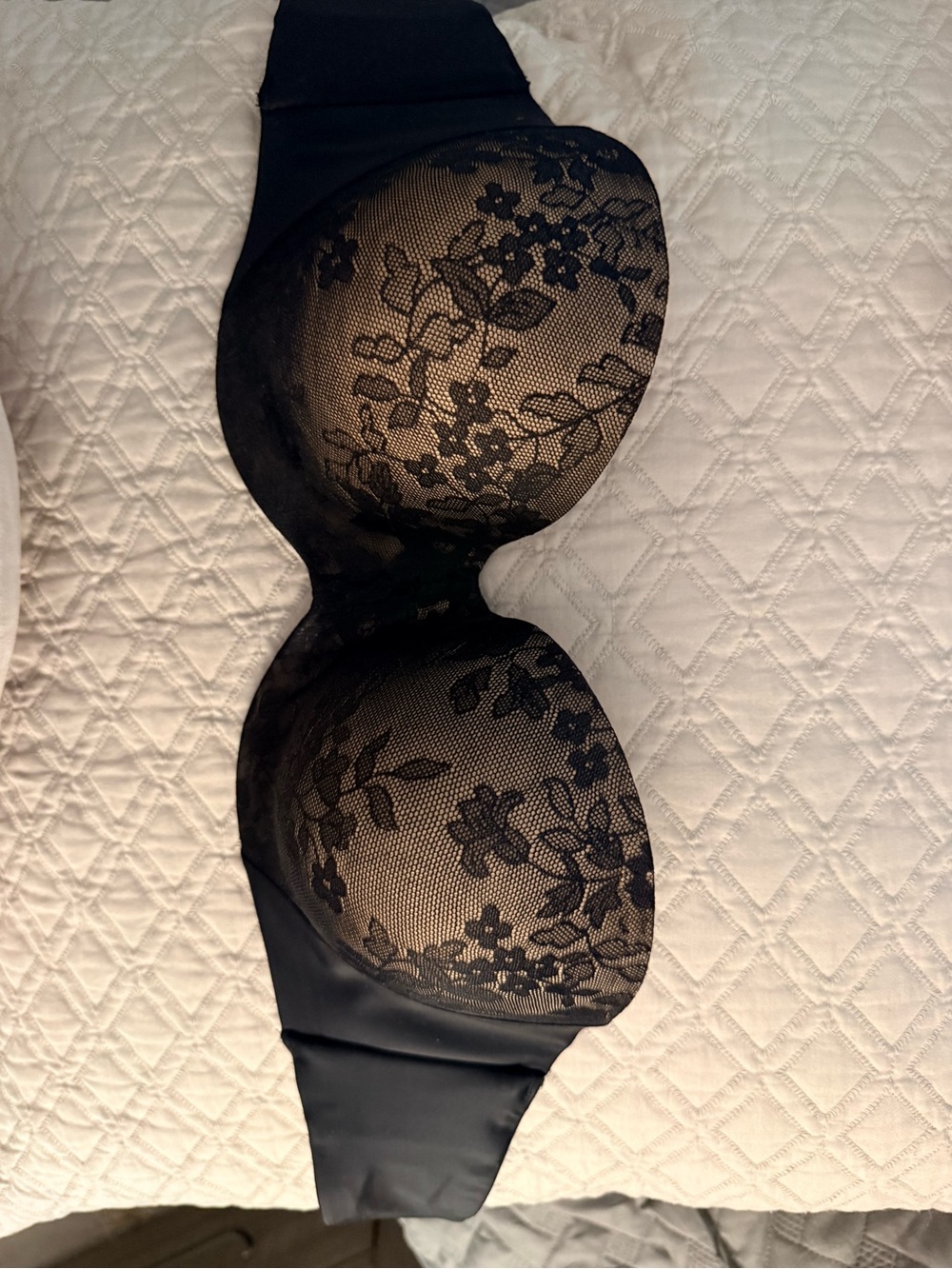 Curvy Couture Black strapless bra